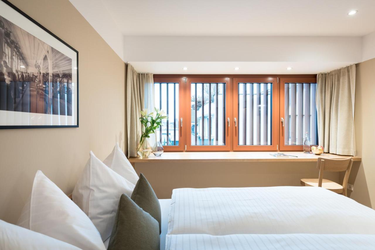 Hotel Johann Лаутерах Екстериор снимка